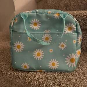 Blue Daisy Floral Insulated Lunch Bag Reusable Tote with Front Pocket